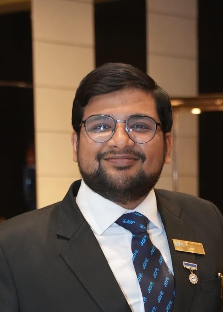 Dr. Manas Khatri, Founder of AIM DigiBizz
